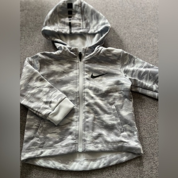 Nike 6/9 month Jacket | Dri-Fit | hooded jacket | Gary camo - Picture 4 of 6